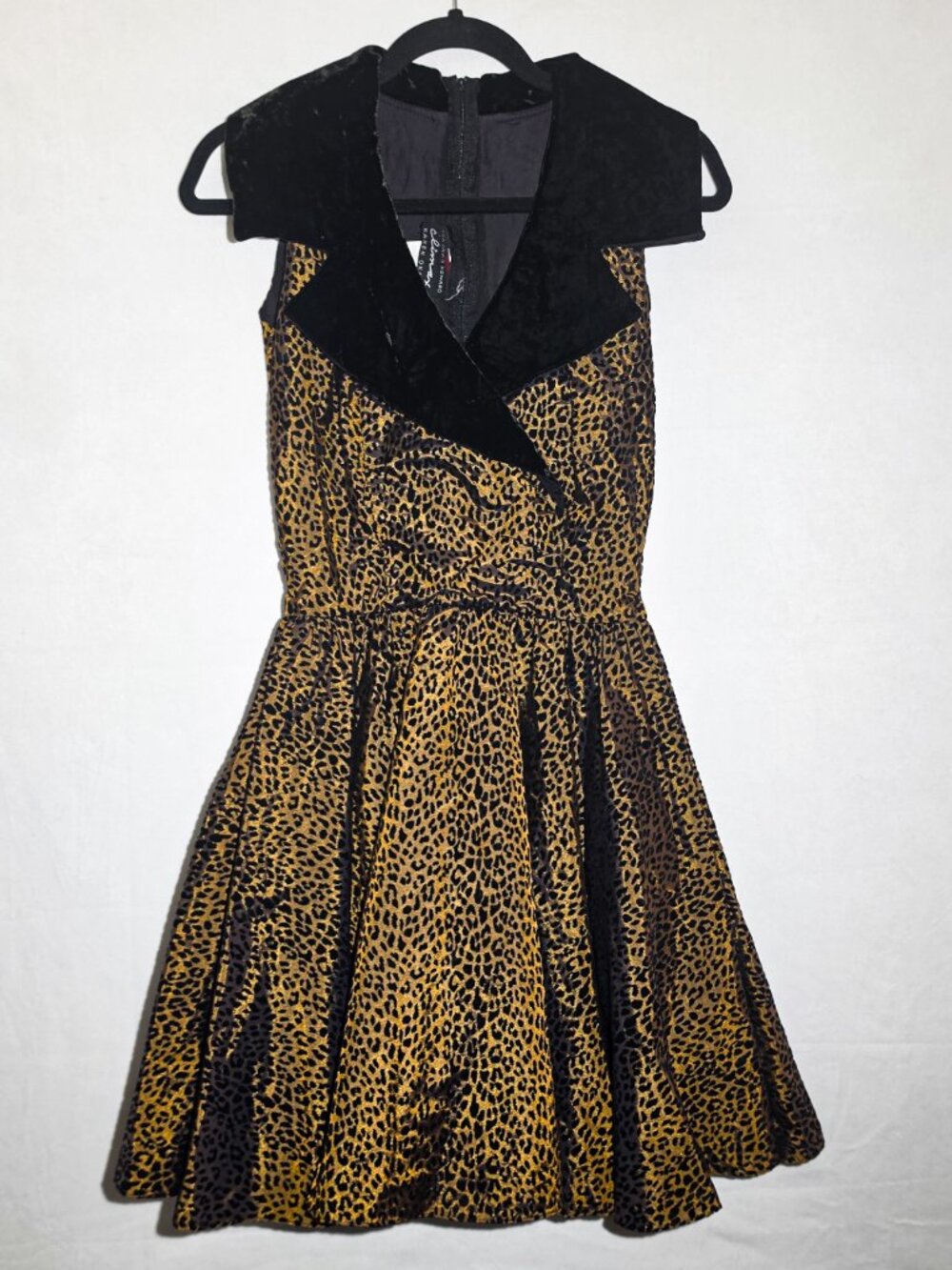 Linax karen Okoda For David Howard Linax Velvet Leapord Vintage dress size 9/10